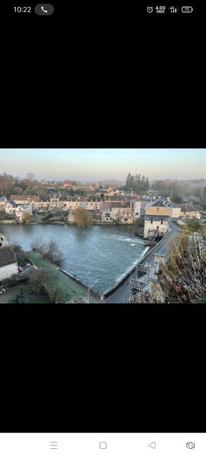 Cite De Caractere Medieval Apartment Fresnay-sur-Sarthe Exterior foto